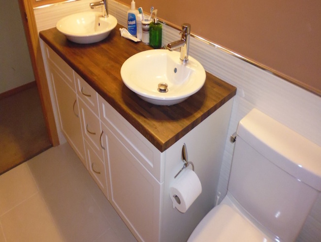 bathroom after renovation photo 1
